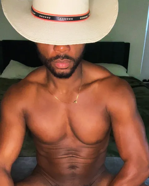 @callmebladdy