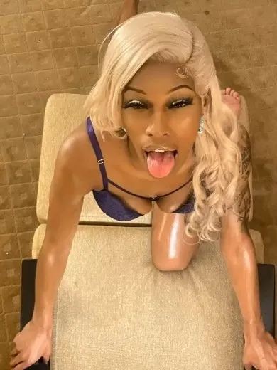 @candystaycreamin