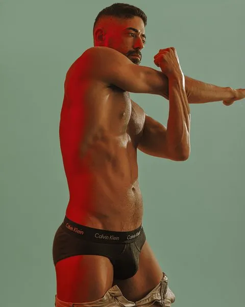 @captainmuscleworship