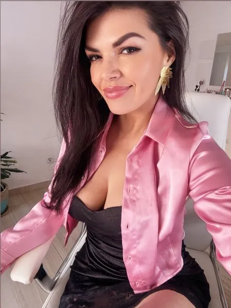 @carlaconnorr