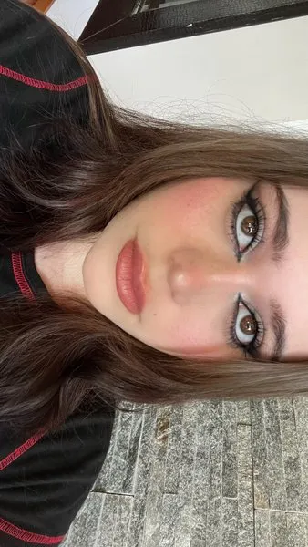 @cerezzaaaa