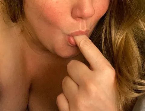 @cheeksthatbounce