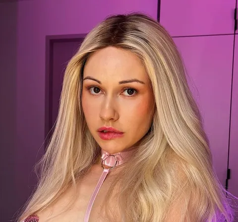 @chloe_bloomm_vip