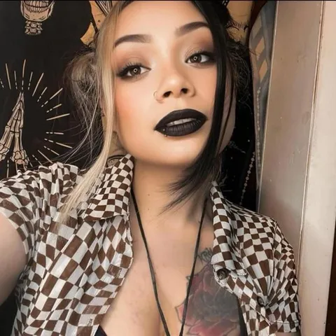 @creaturefeaturex