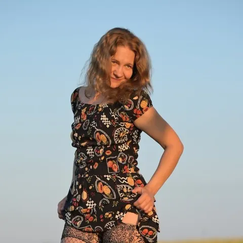 @curly.dev
