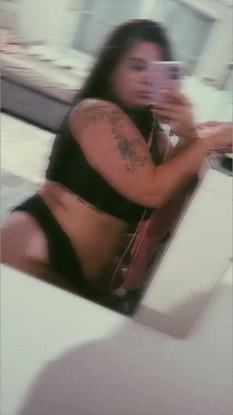 @curvyclaaudsch
