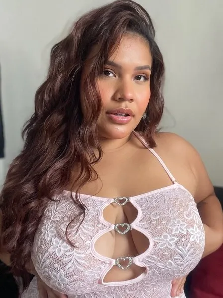 @curvyday