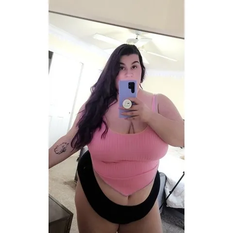 @curvymama2020