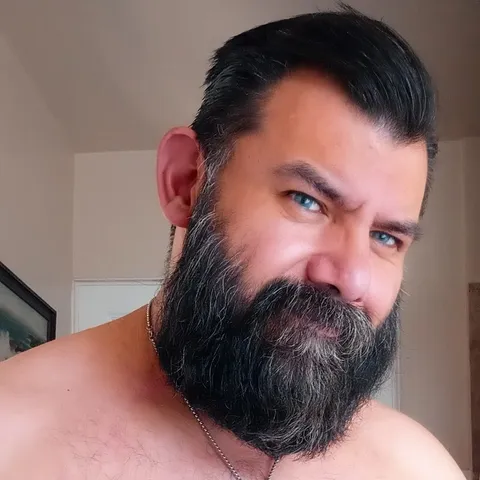 @daddy_tugg
