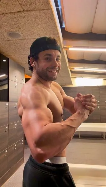 @daniisan16