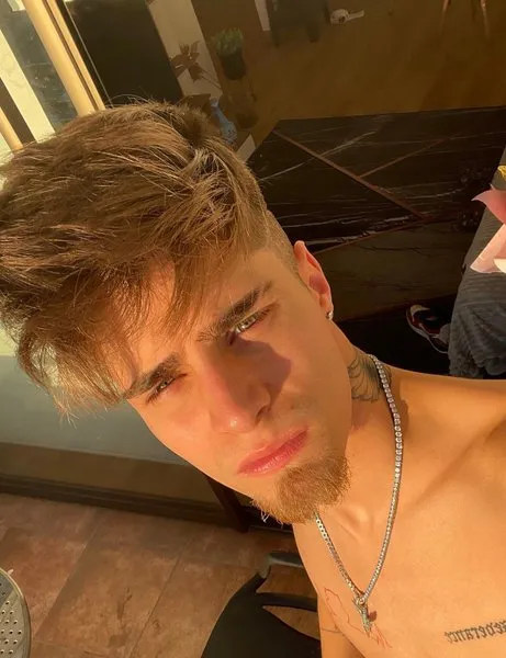 @davidmvrtinez