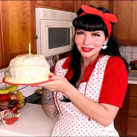 @dearmissdpahney