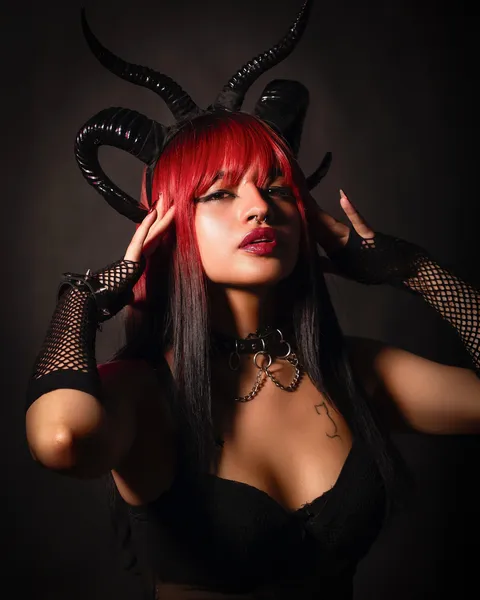 @demonara