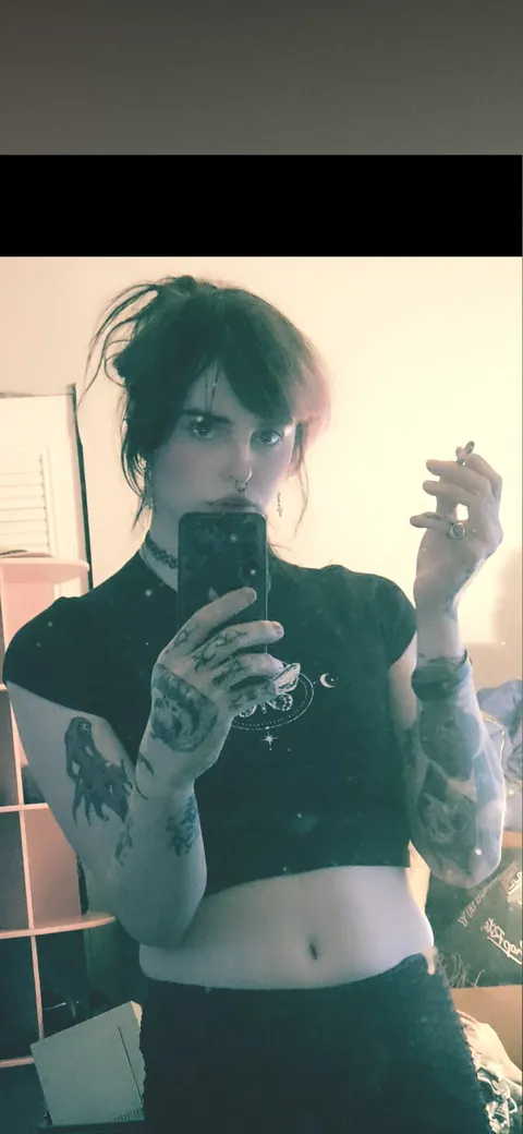 @doll_of_envy
