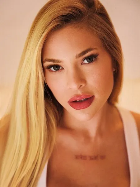 @dudaangeloficial