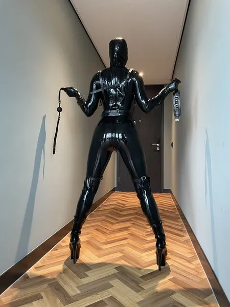 @dutchliza