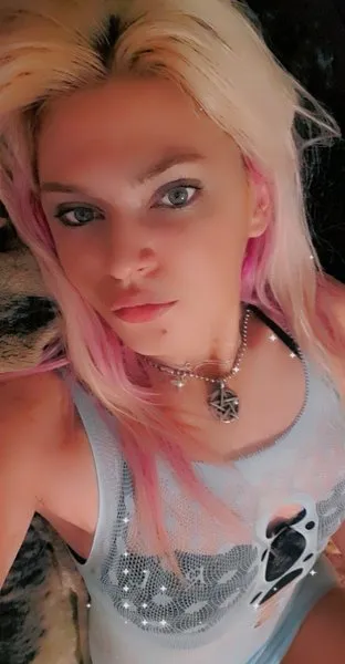 @elenabailey