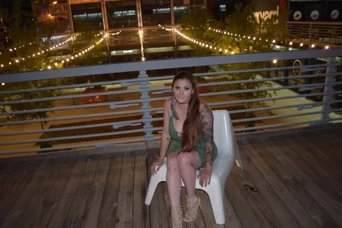 @elisemarie92