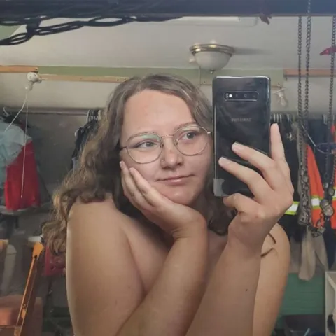 @ellie_tease