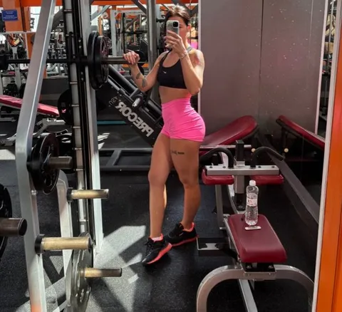 @emiliaaa