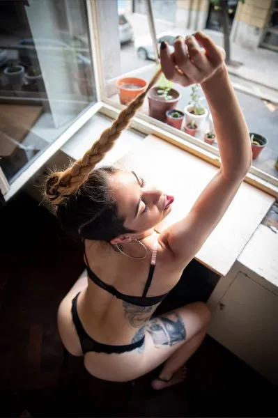 @erotikar