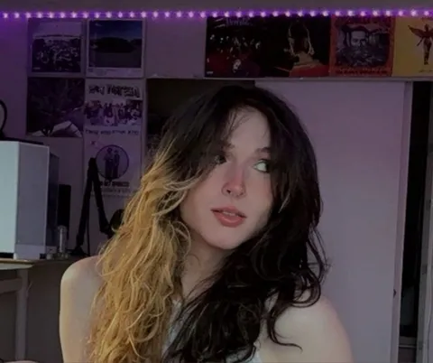 @eviegoeshard