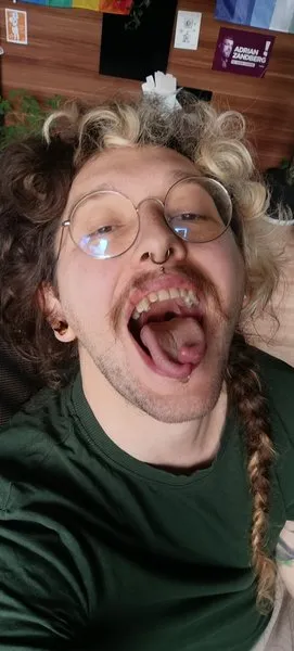 @feawitch