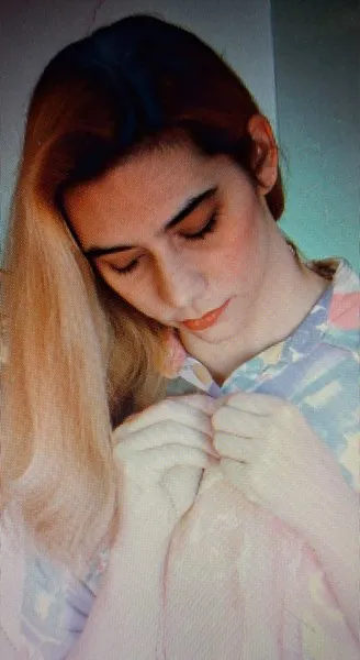 @feetnfists