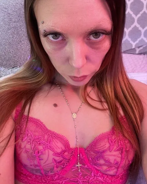 @girldotarmy