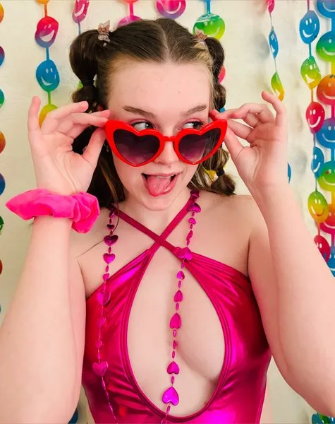 @glizzygirl2112