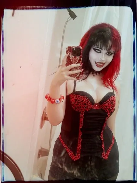 @gothgamergirly