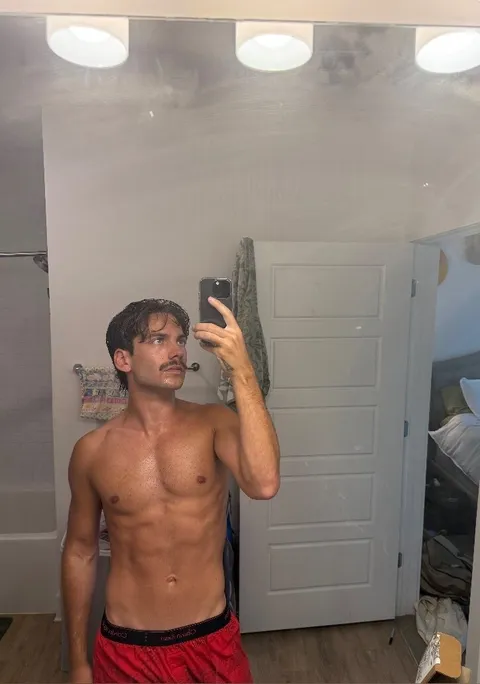 @h0lesomecowboy