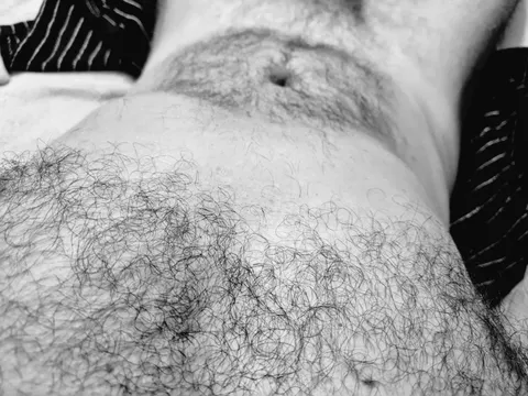 @hairy_den