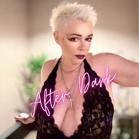 @harlliefoxx
