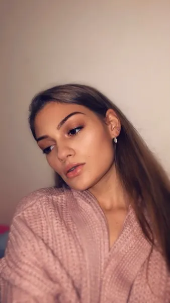@hellyuhaj
