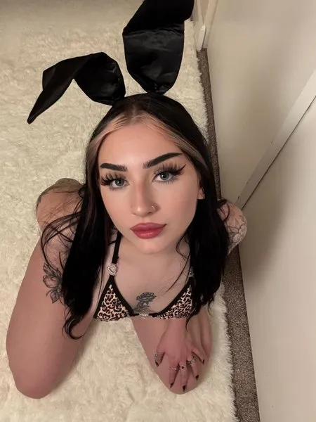 @holly.ghoul