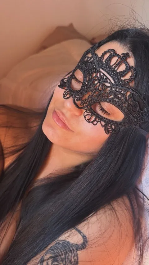 @honeyhearly