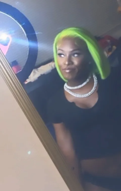 @hoodprincess__