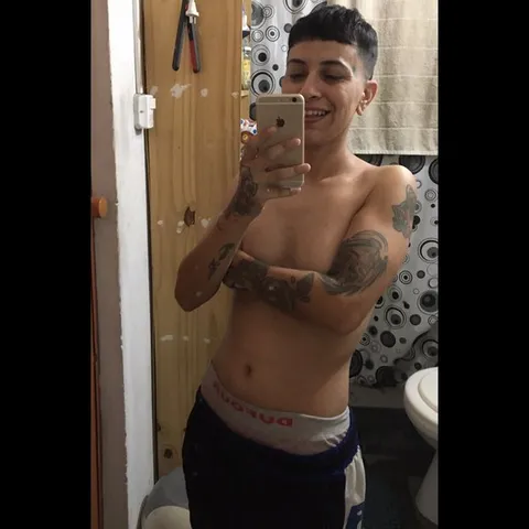 @hot_transexualman