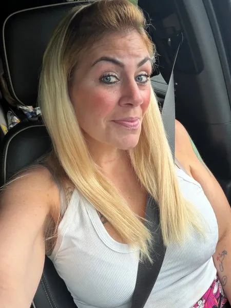 @hotchick6859