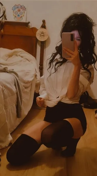 @hotirishcouple69