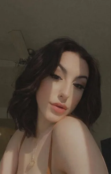 @iamsabrinavalentine