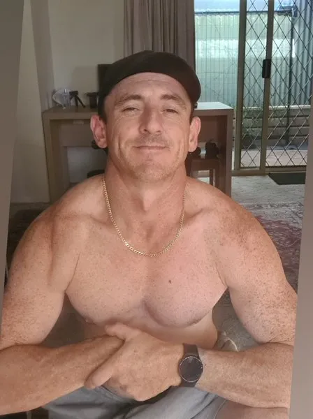 @imundstm8d