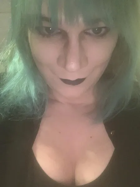 @interstitialbliss