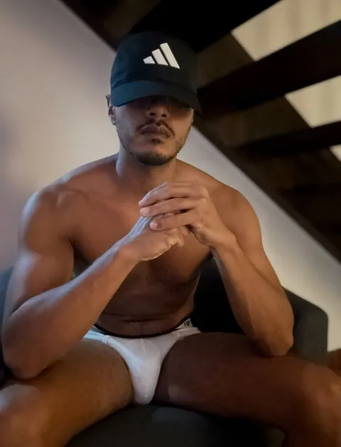 @islandbrownguy