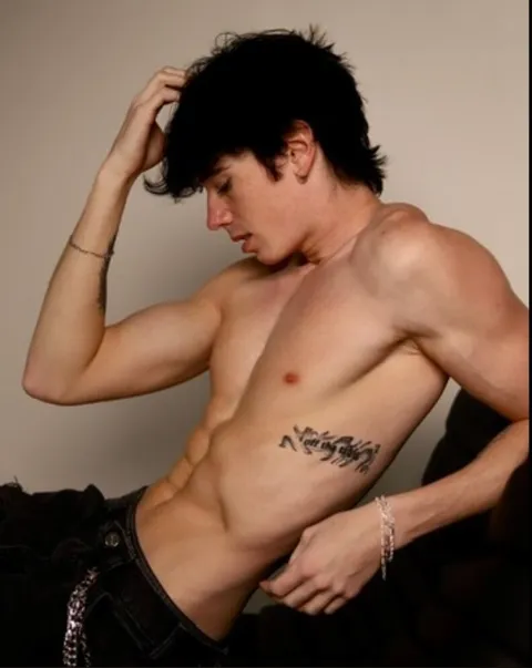 @itsevanwade