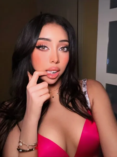 @itsgoddesslana