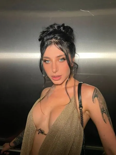 @itsthecrazylatina