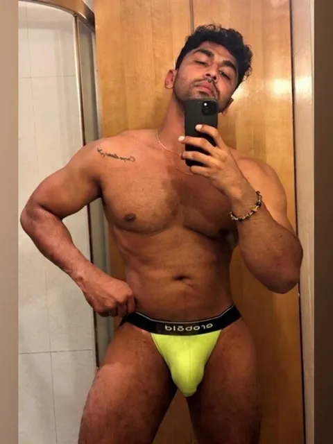 @itsvickystudx