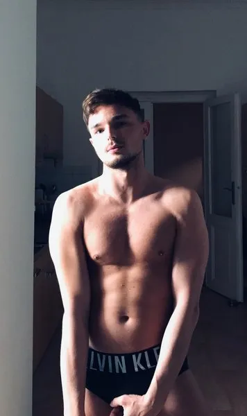 @j-sucker95